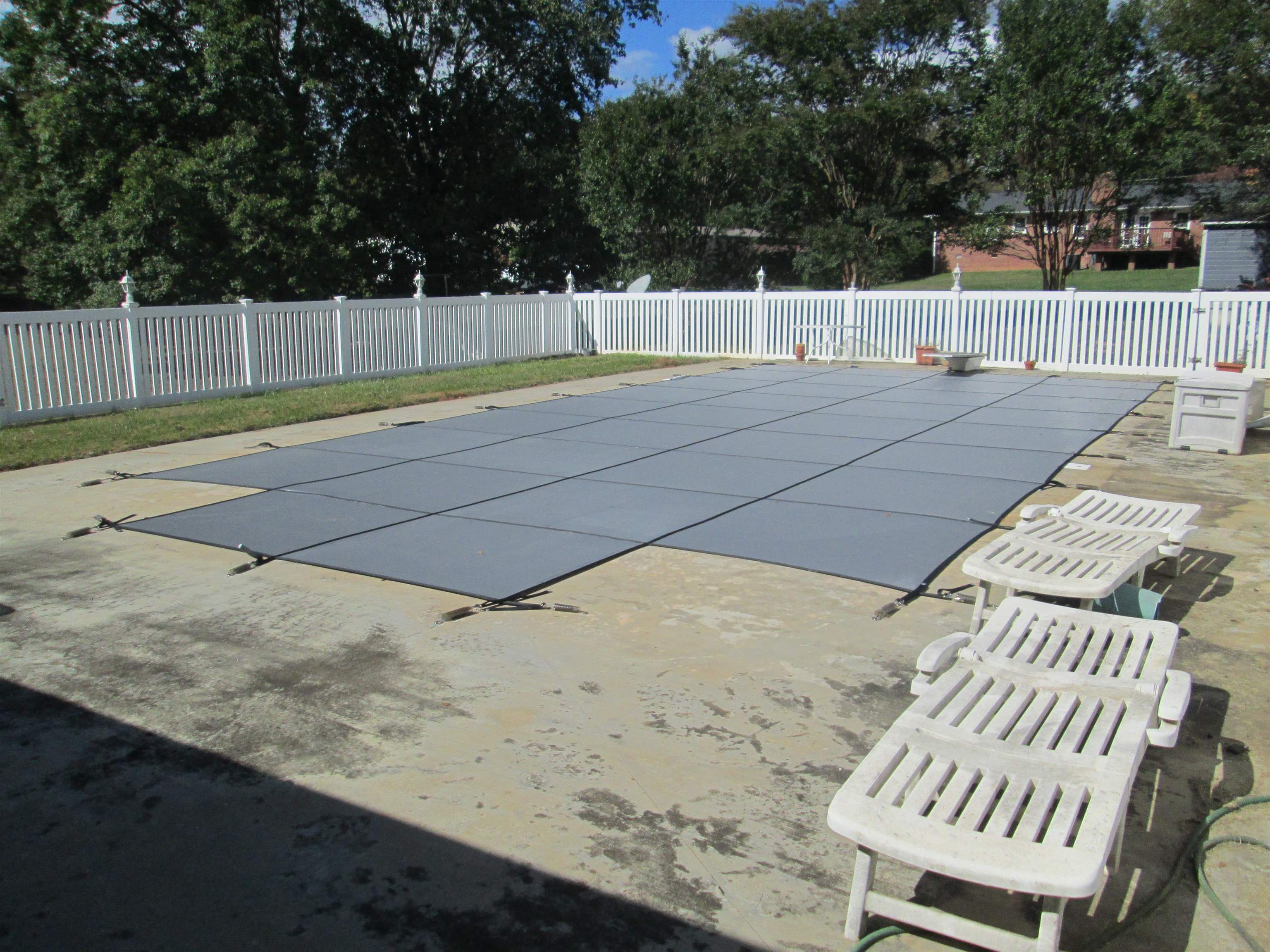 102 West Bridges Street Landrum, SC 29356 - Photo 7 of 38 Inground Pool