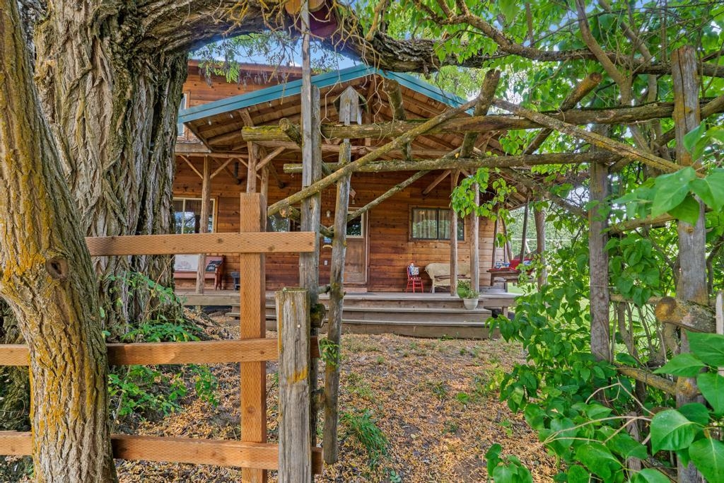 2521 Allen Road Elk, WA 99009 - Photo 35 of 50