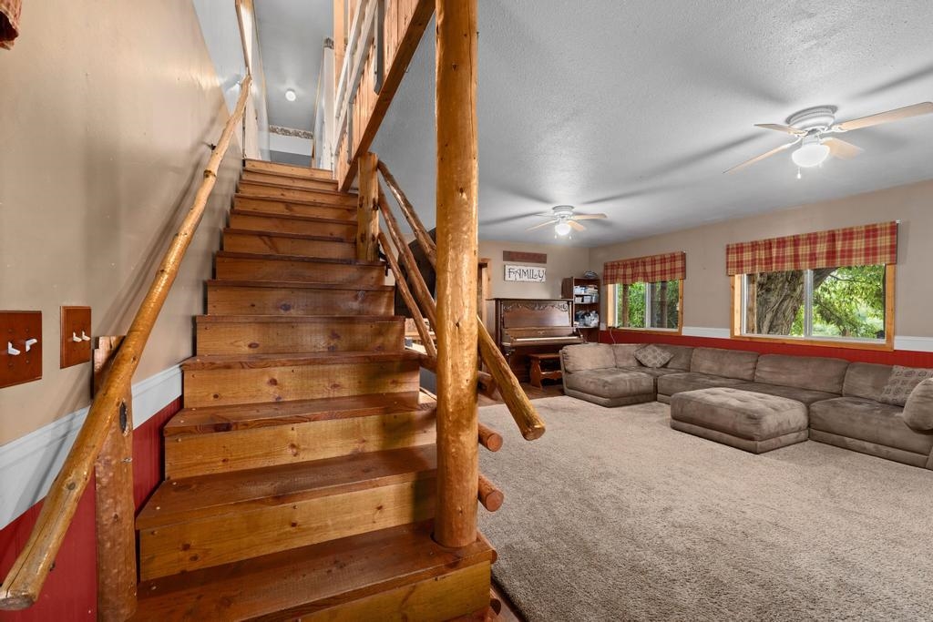 2521 Allen Road Elk, WA 99009 - Photo 7 of 50