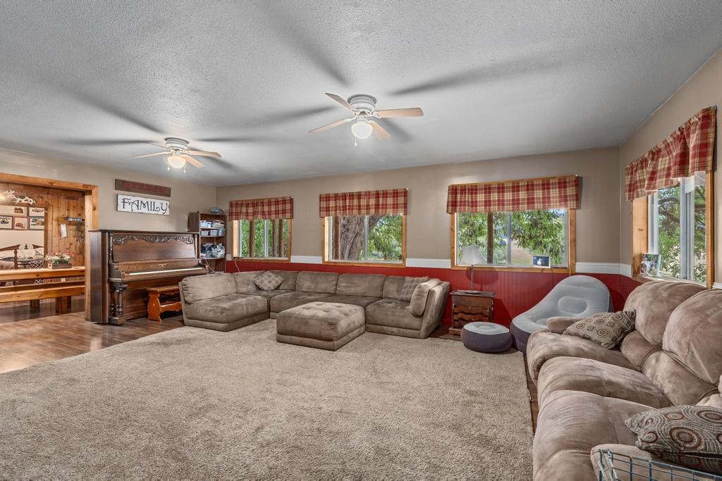 2521 Allen Road Elk, WA 99009 - Photo 8 of 50