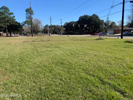 $445,000 | 2401 Louisiana Avenue, Lafayette, LA 70501