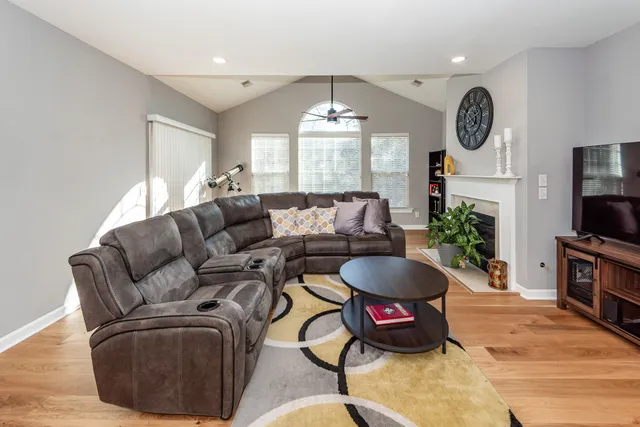 $300,000 | 132 Golfview Lane, Summerville, SC 29485