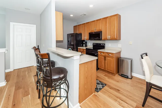 $300,000 | 132 Golfview Lane, Summerville, SC 29485