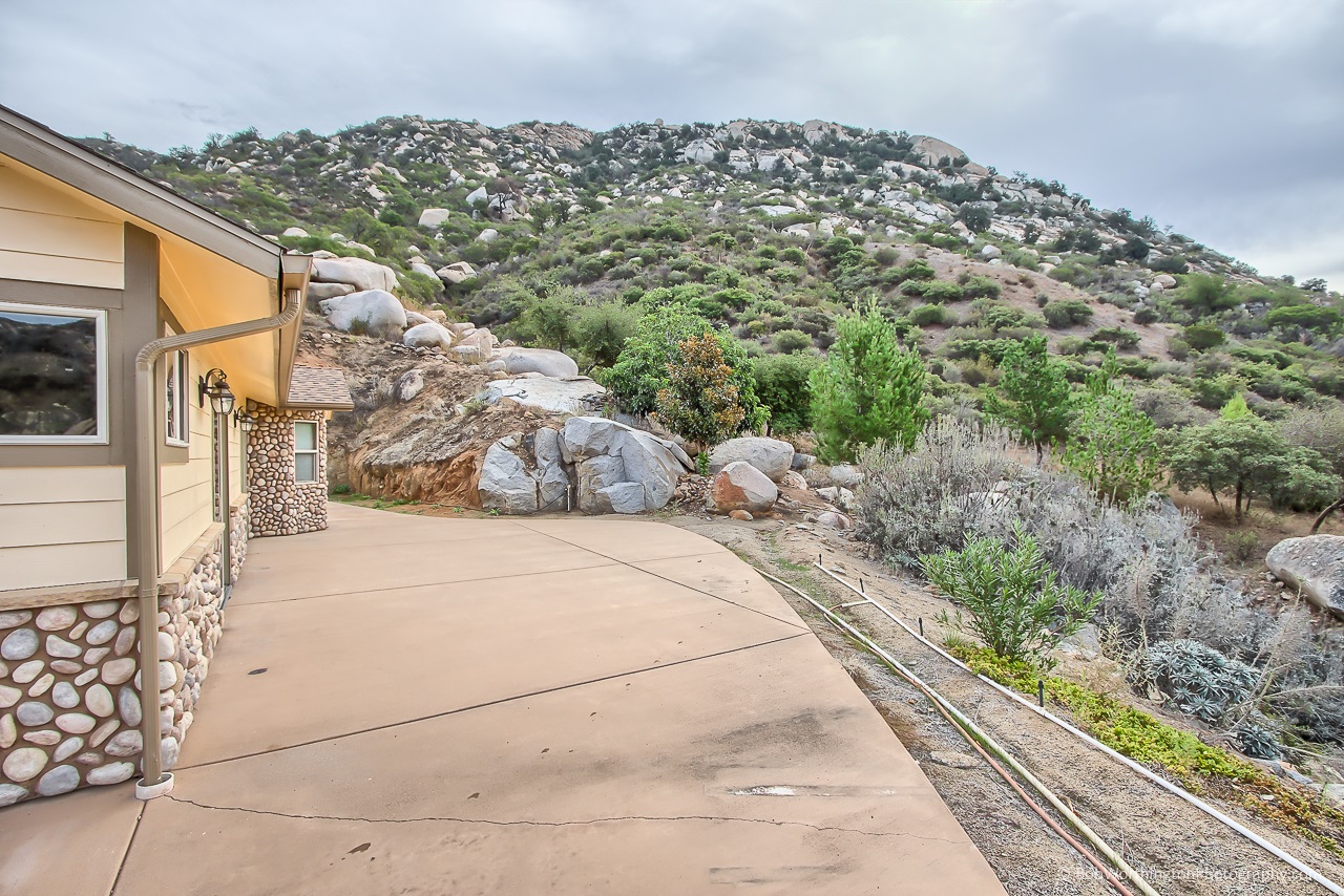 12059 Wildcat Canyon Road Lakeside, CA 92040 - Photo 6 of 24 Gallery Image 6
