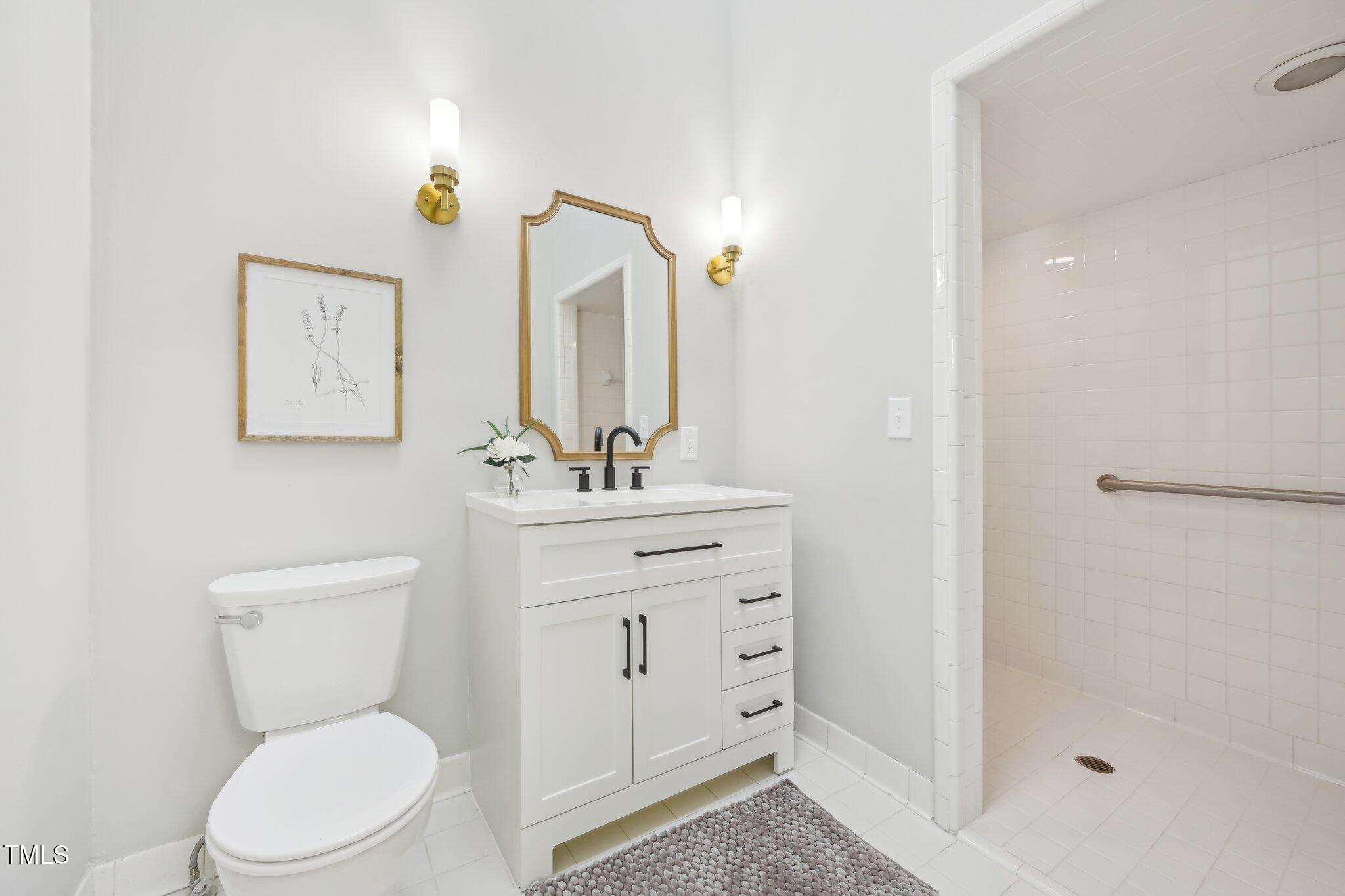 2209 The Circle Raleigh, NC 27608 - Photo 30 of 38 34-web-or-mls-The Cir-1505-034