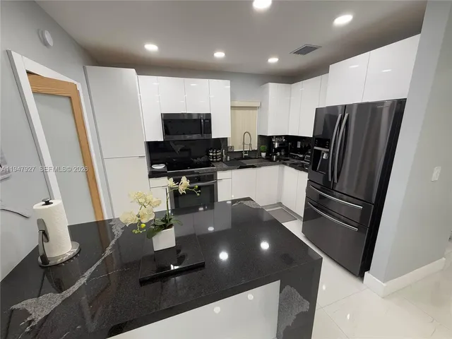 $665,000 | 380 West 41st Street, Hialeah, FL 33012