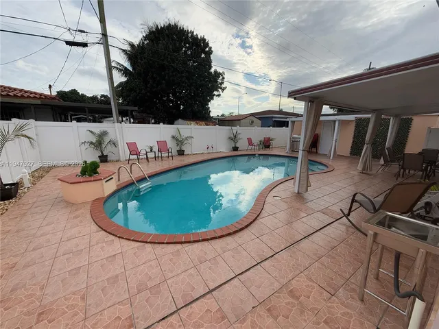 $665,000 | 380 West 41st Street, Hialeah, FL 33012