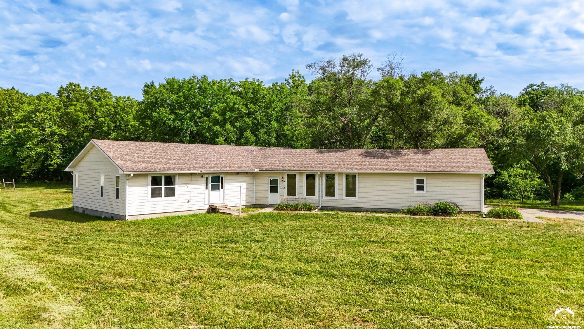 801 North 900 Road Lawrence, KS 66047 - Photo 3 of 61