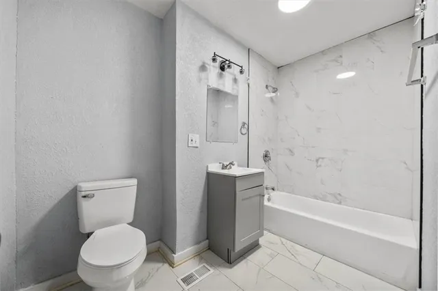 $124,000 | 3801 Mersington Avenue, Kansas City, MO 64128