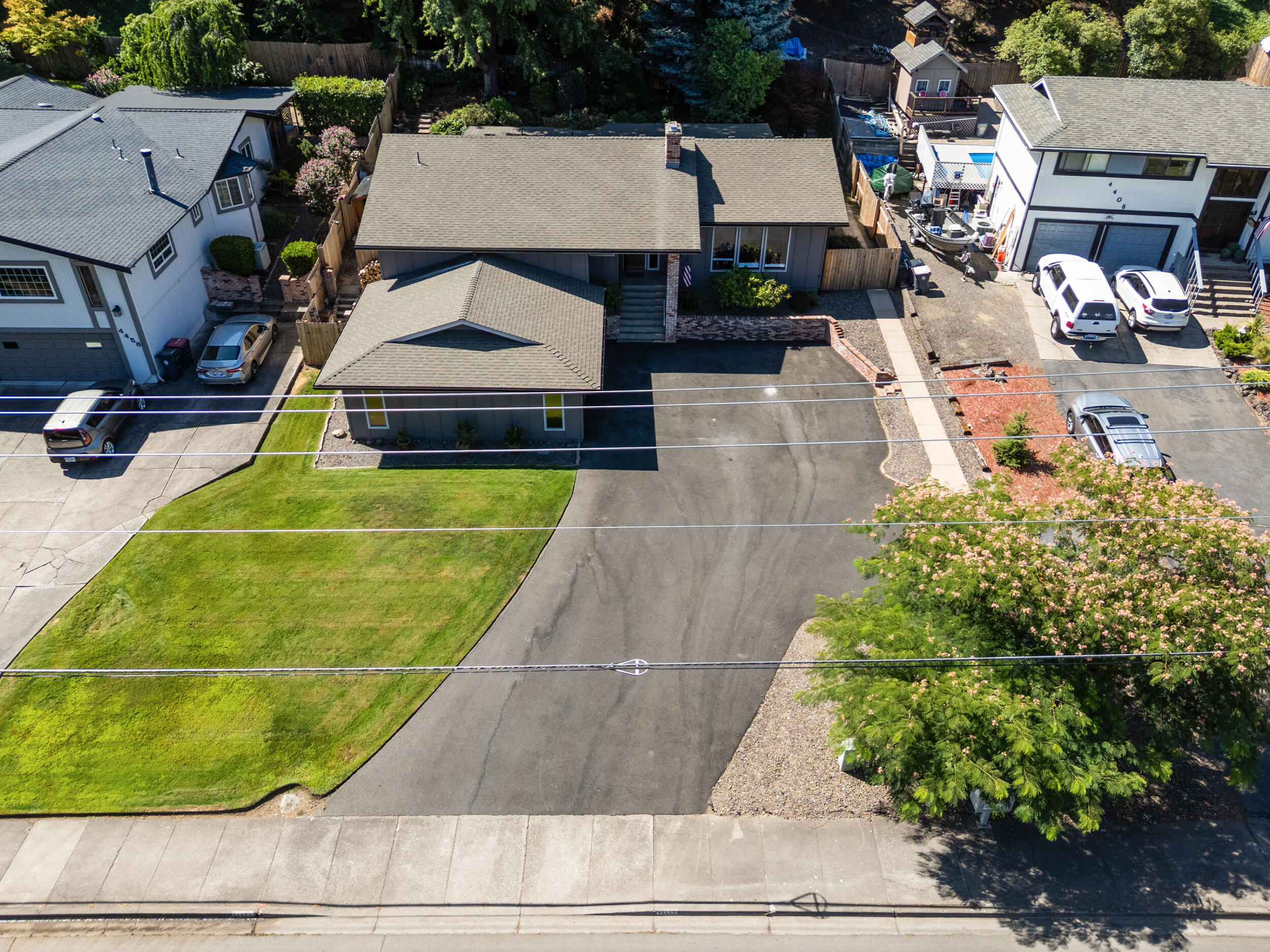 4442 Hillcrest Road Medford, OR 97504 - Photo 32 of 56 55_4442 hillcrest rd, medford-dr-17