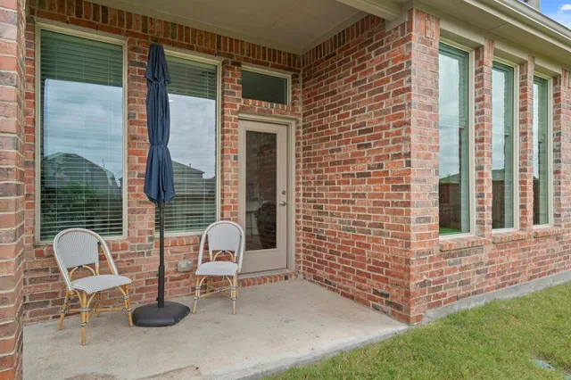 $399,999 | 1152 Canuela Way, Justin, TX 76247