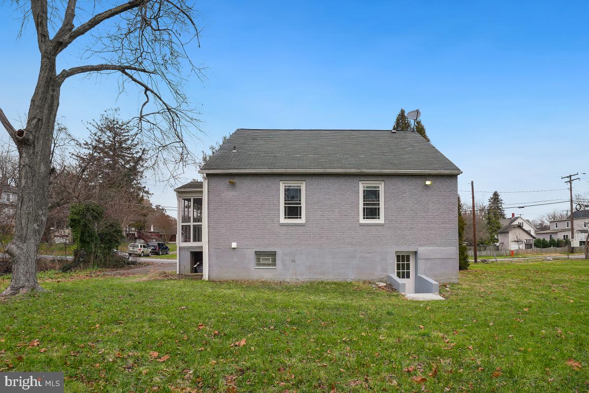 705 Woodsdale Road Catonsville, MD 21228 - Photo 44 of 45 Exterior Rear