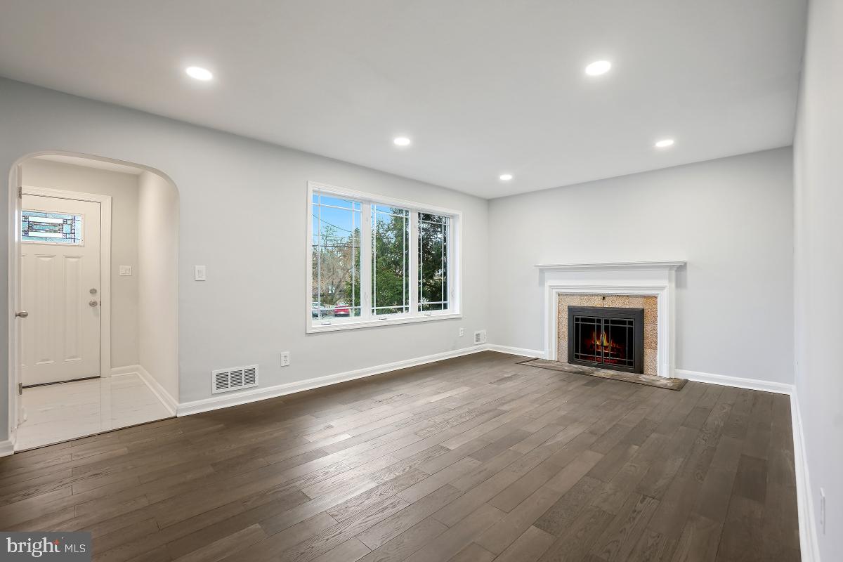 705 Woodsdale Road Catonsville, MD 21228 - Photo 6 of 45 Living Rm/Fireplace