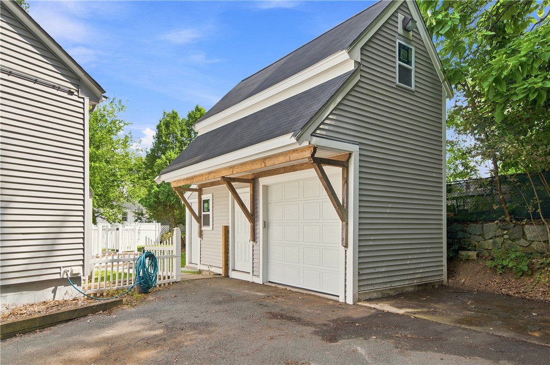 31 Coolidge Avenue Woonsocket, RI 02895 - Photo 29 of 35 Gallery Image 29