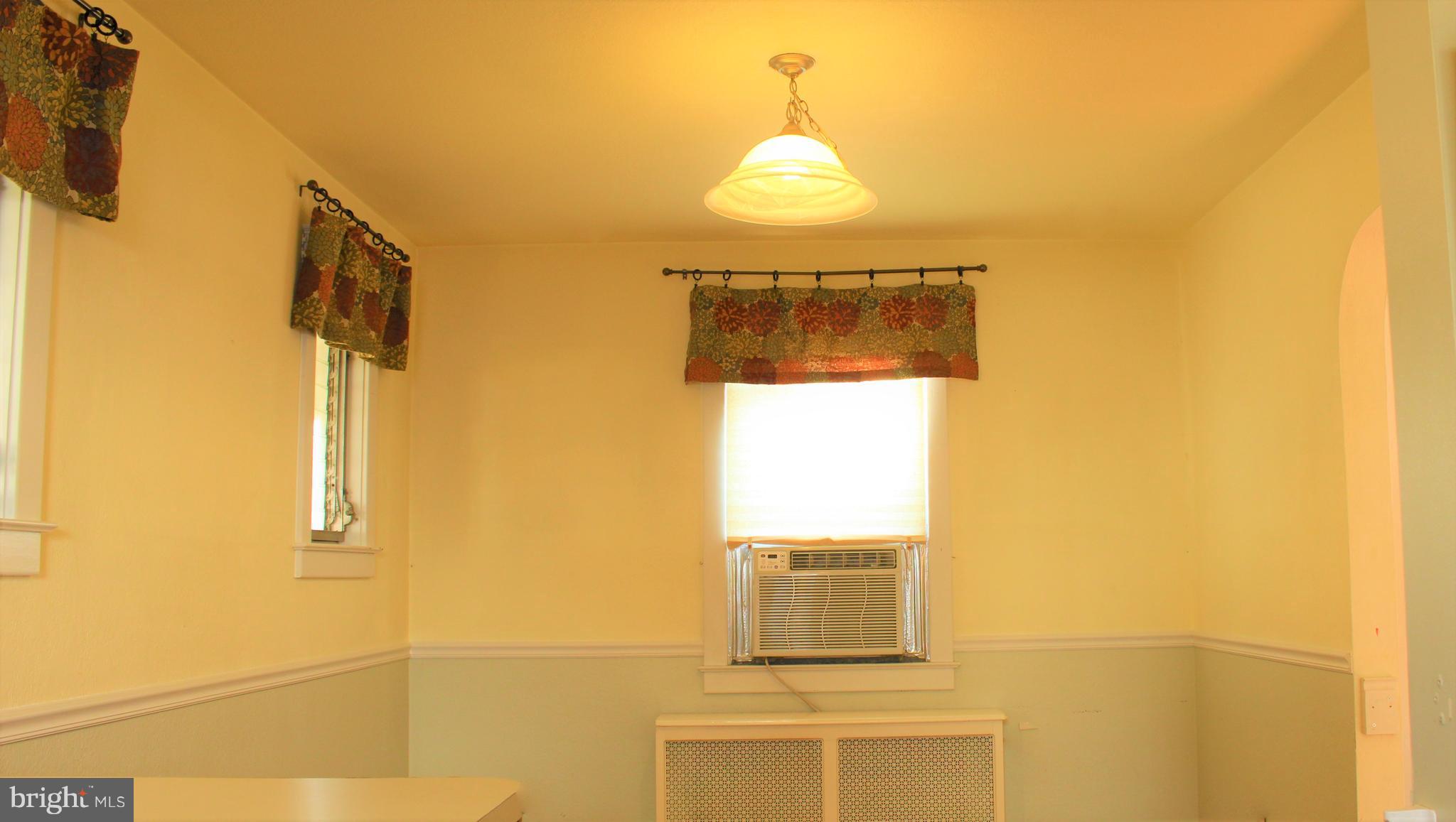 5555 Ashbourne Road Baltimore, MD 21227 - Photo 5 of 29 Dinning Room