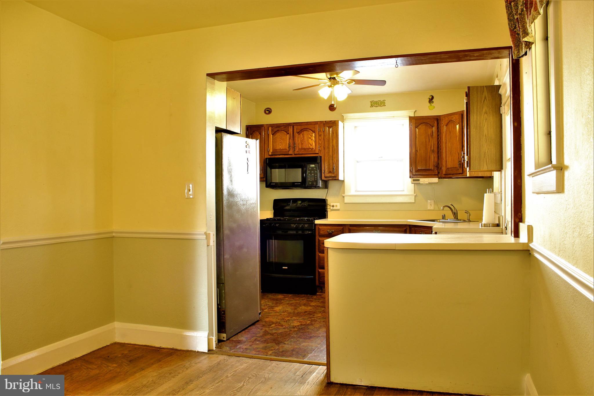 5555 Ashbourne Road Baltimore, MD 21227 - Photo 6 of 29 Kitchen