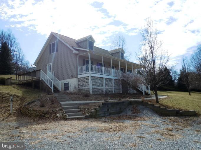 21722 Blue Ridge Mountain Road Paris, VA 20130 - Photo 6 of 6 Exterior (Front)