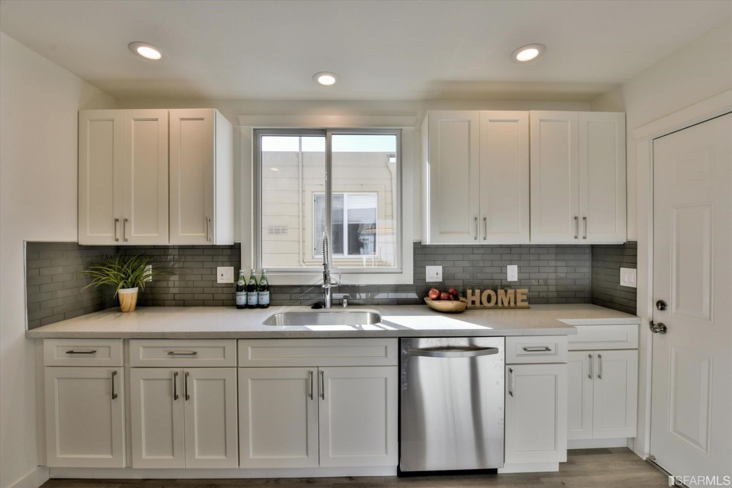 2200 45th Avenue San Francisco, CA 94116 - Photo 20 of 25