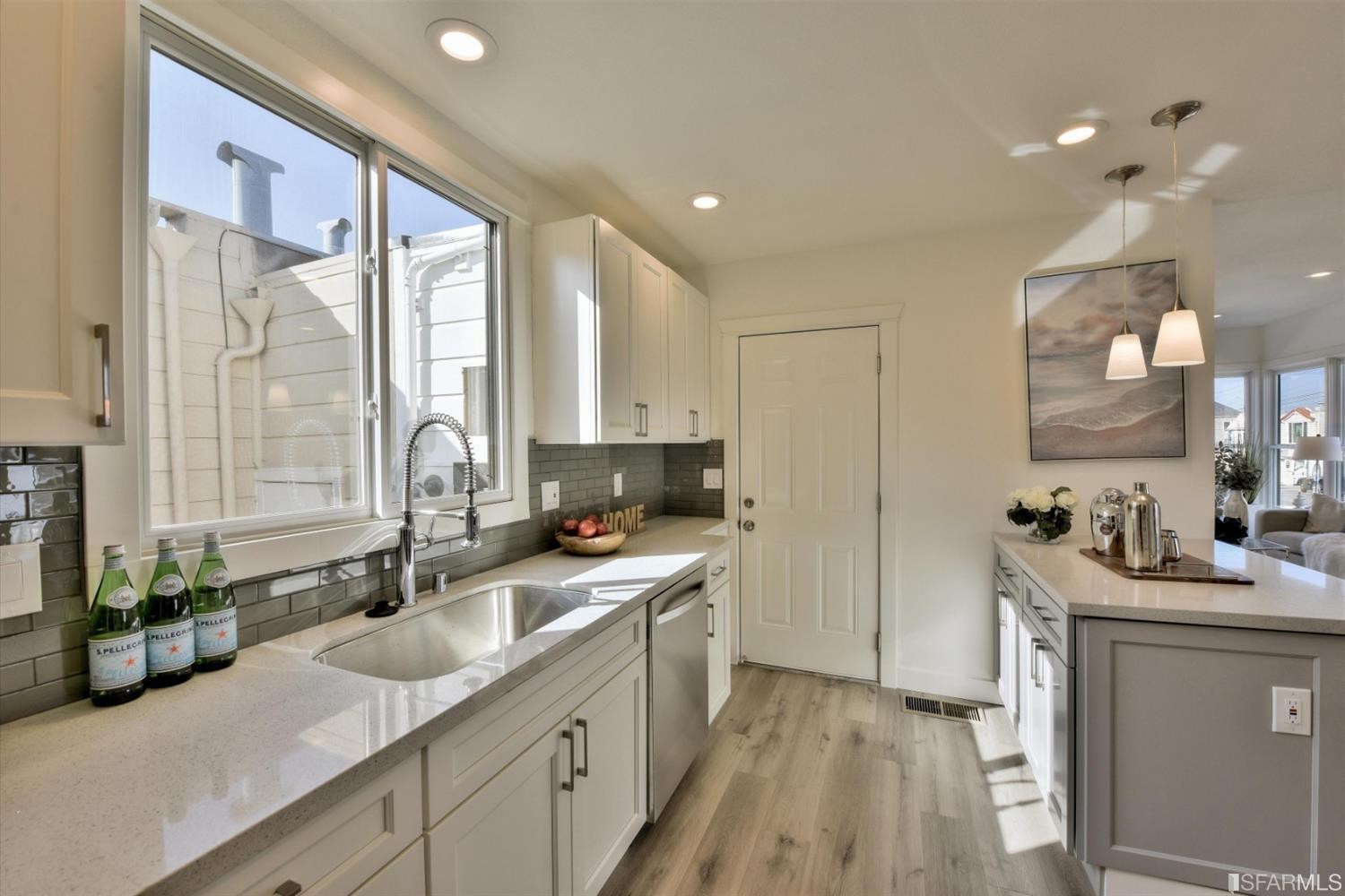 2200 45th Avenue San Francisco, CA 94116 - Photo 7 of 25