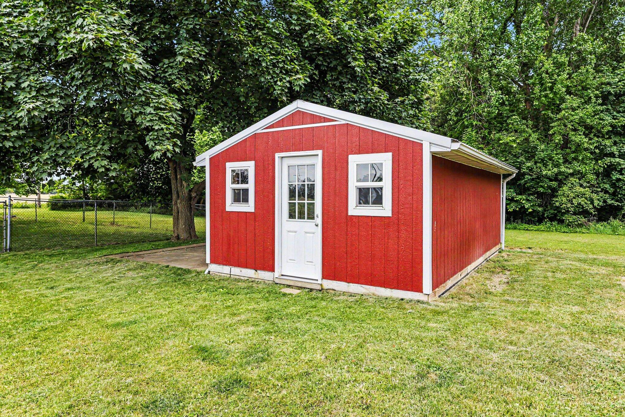 7222 Hollywood Road Berrien Springs, MI 49103 - Photo 7 of 28 025_file_6057