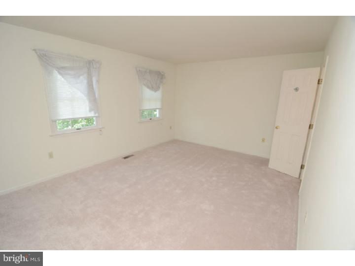 2804 Hampton Lane Reading, PA 19608 - Photo 18 of 19 Gallery Image 18
