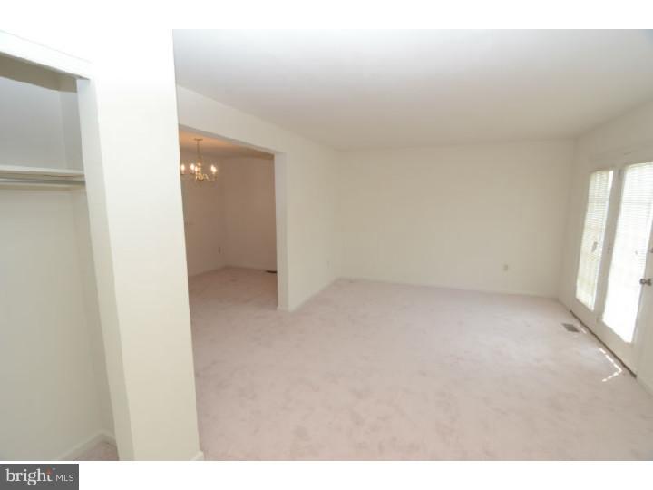 2804 Hampton Lane Reading, PA 19608 - Photo 6 of 19 Gallery Image 6