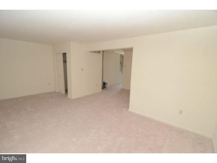 2804 Hampton Lane Reading, PA 19608 - Photo 8 of 19 Gallery Image 8