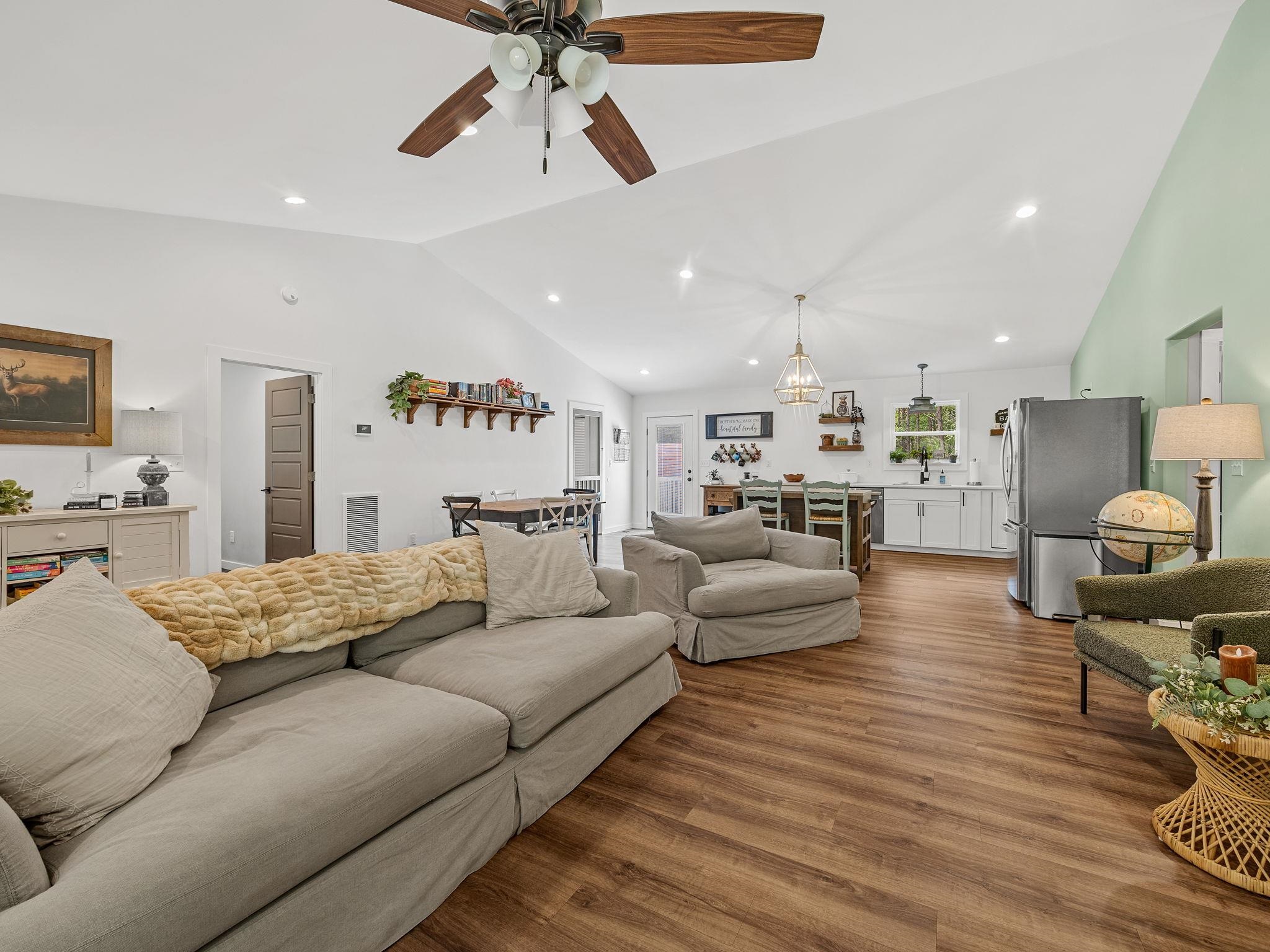 360 Greenwood Road Landrum, SC 29356 - Photo 12 of 48 Gallery Image 12