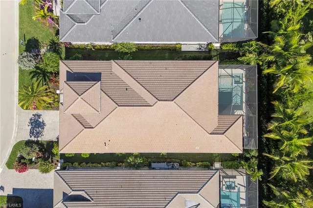 $3,599,000 | 2036 Cambridge Park Drive, Naples, FL 34109
