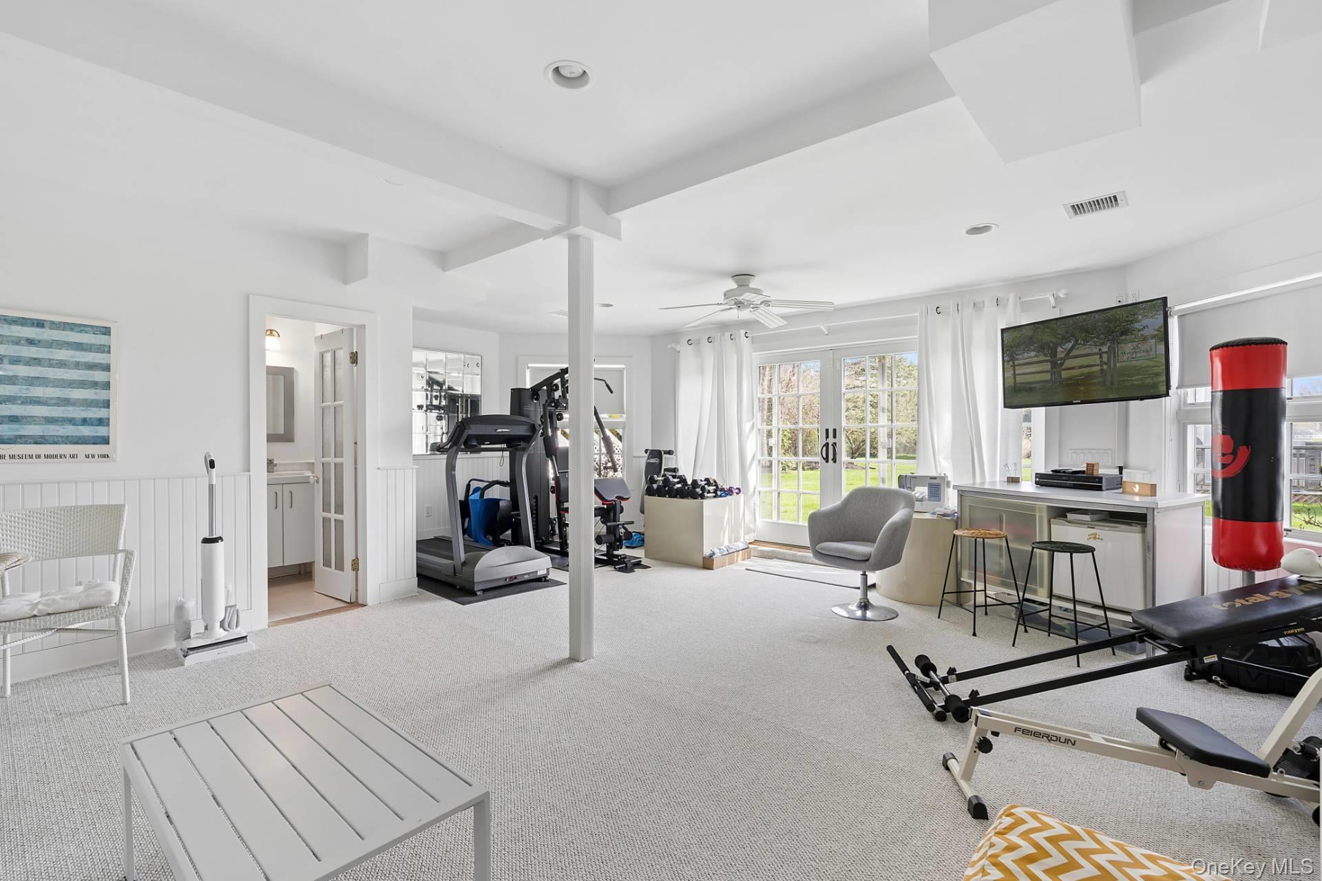 59 Farm Field Road Bridgehampton, NY 11932 - Photo 12 of 21