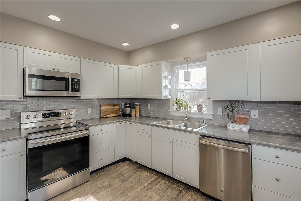 1141 Sparks Road Lexington, KY 40505 - Photo 2 of 23 12-2-9