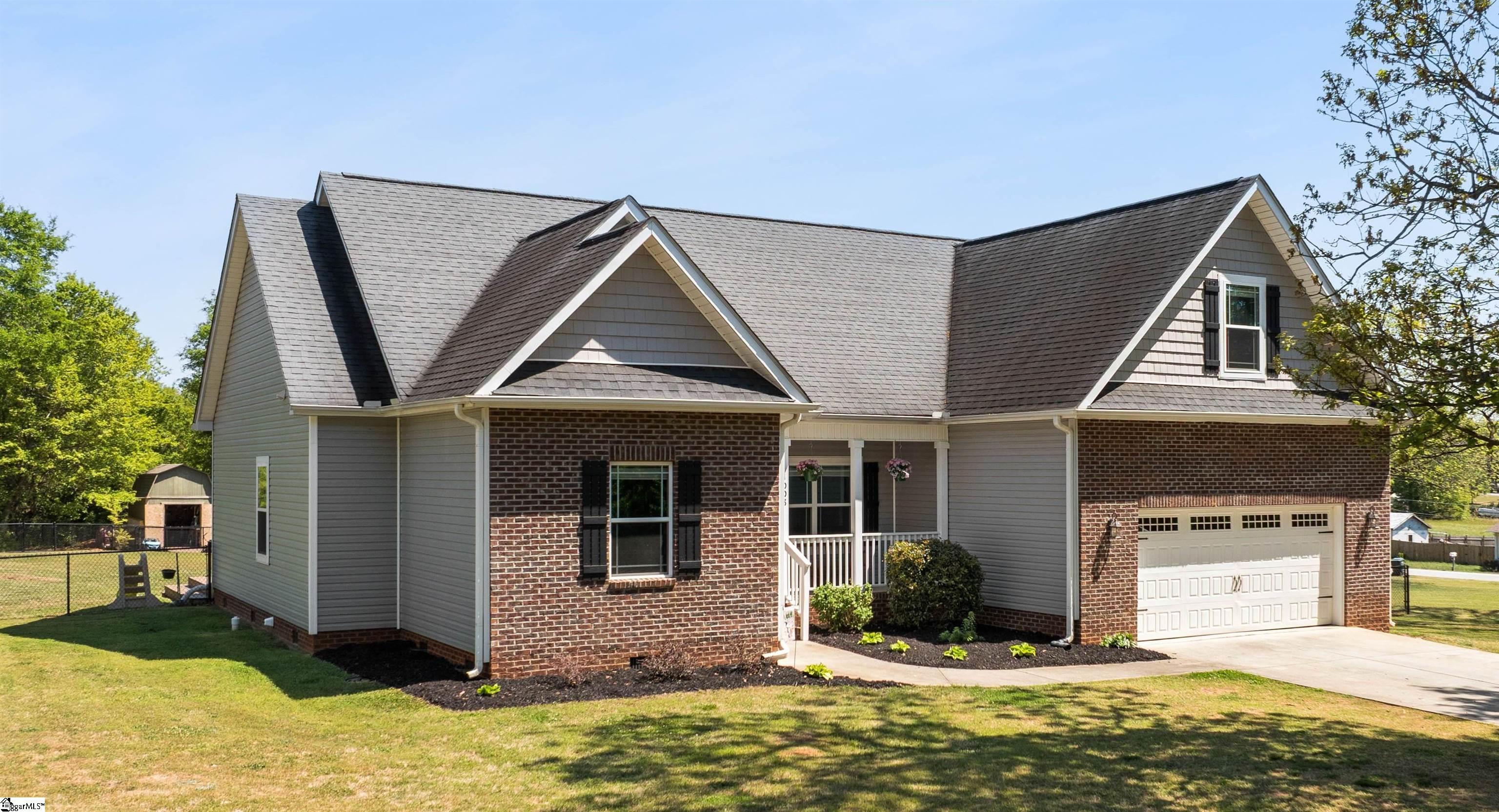 1008 Sylvia Street Greer, SC 29651 - Photo 1 of 34