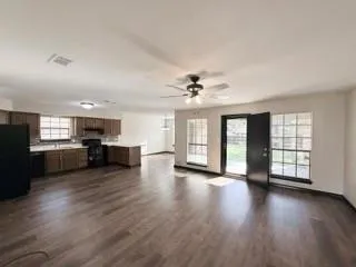 $1,550 | 321 West 9th Avenue, Covington, LA 70433