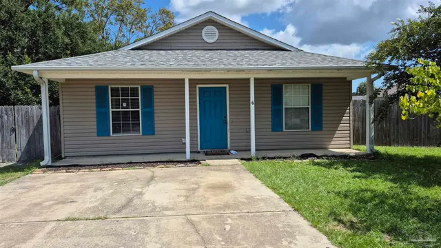$1,450 | 6 Marquesas Court, Pensacola, FL 32506