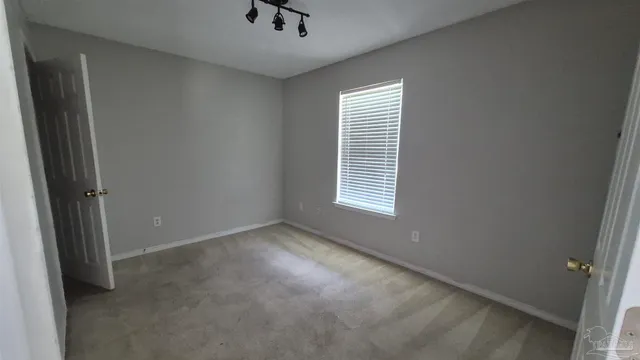 $1,450 | 6 Marquesas Court, Pensacola, FL 32506