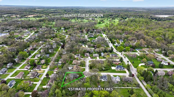 $519,900 | 5217 South Broadmoor Street, Jackson, MI 49201