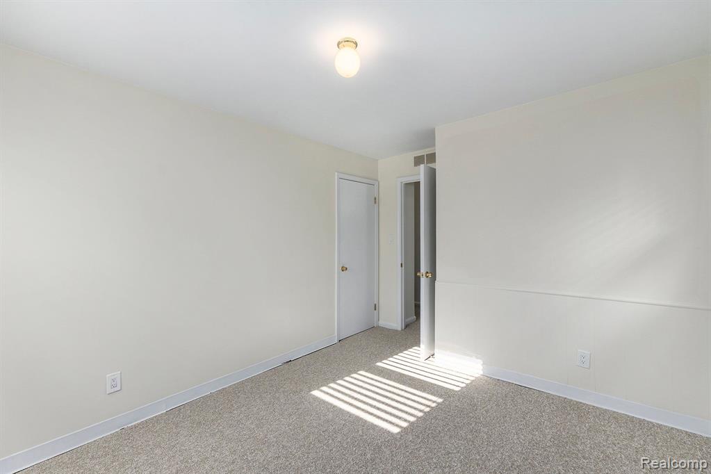 4467 West 14 Mile Road Royal Oak, MI 48073 - Photo 15 of 21