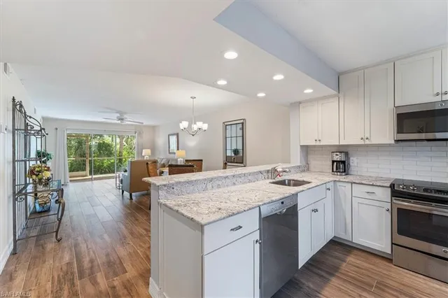 $250,000 | 3012 Sandpiper Bay Circle, Unit D101, Naples, FL 34112