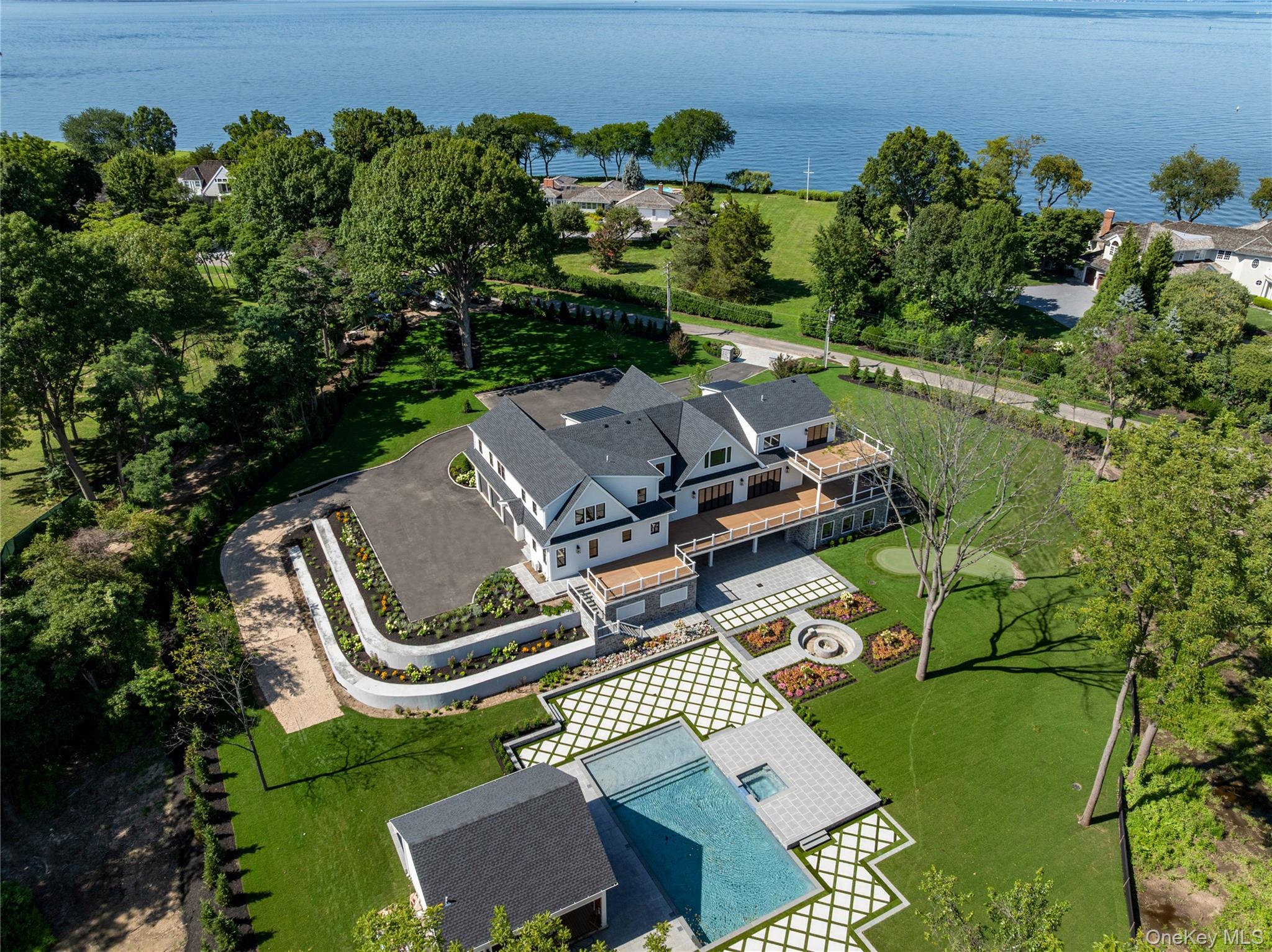 220 Beach Road Centre Island, NY 11771 - Photo 33 of 47 Gallery Image 33