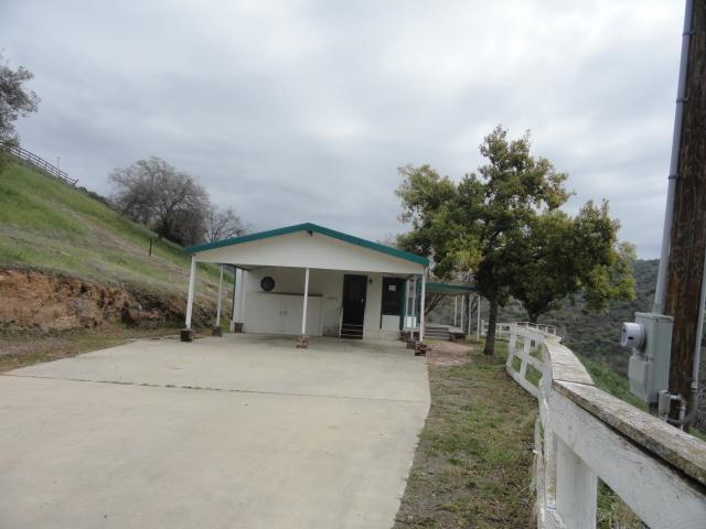 881 Winter Road Squaw Valley, CA 93675 - Photo 1 of 8 Gallery Image 1