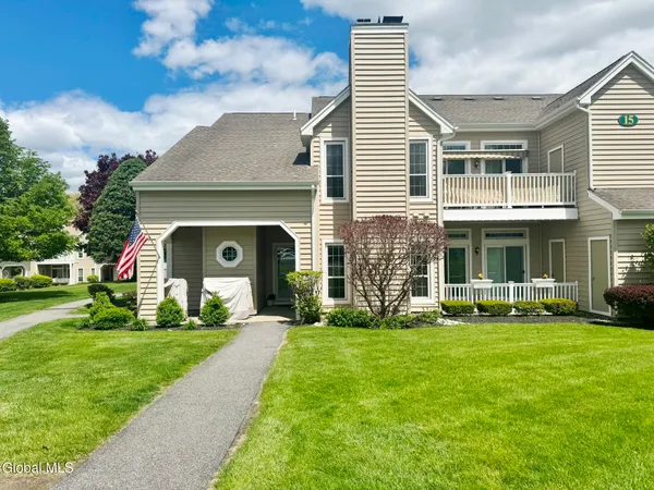 $263,500 | 1511 Hampton Pl Boulevard, North Greenbush, NY 12180