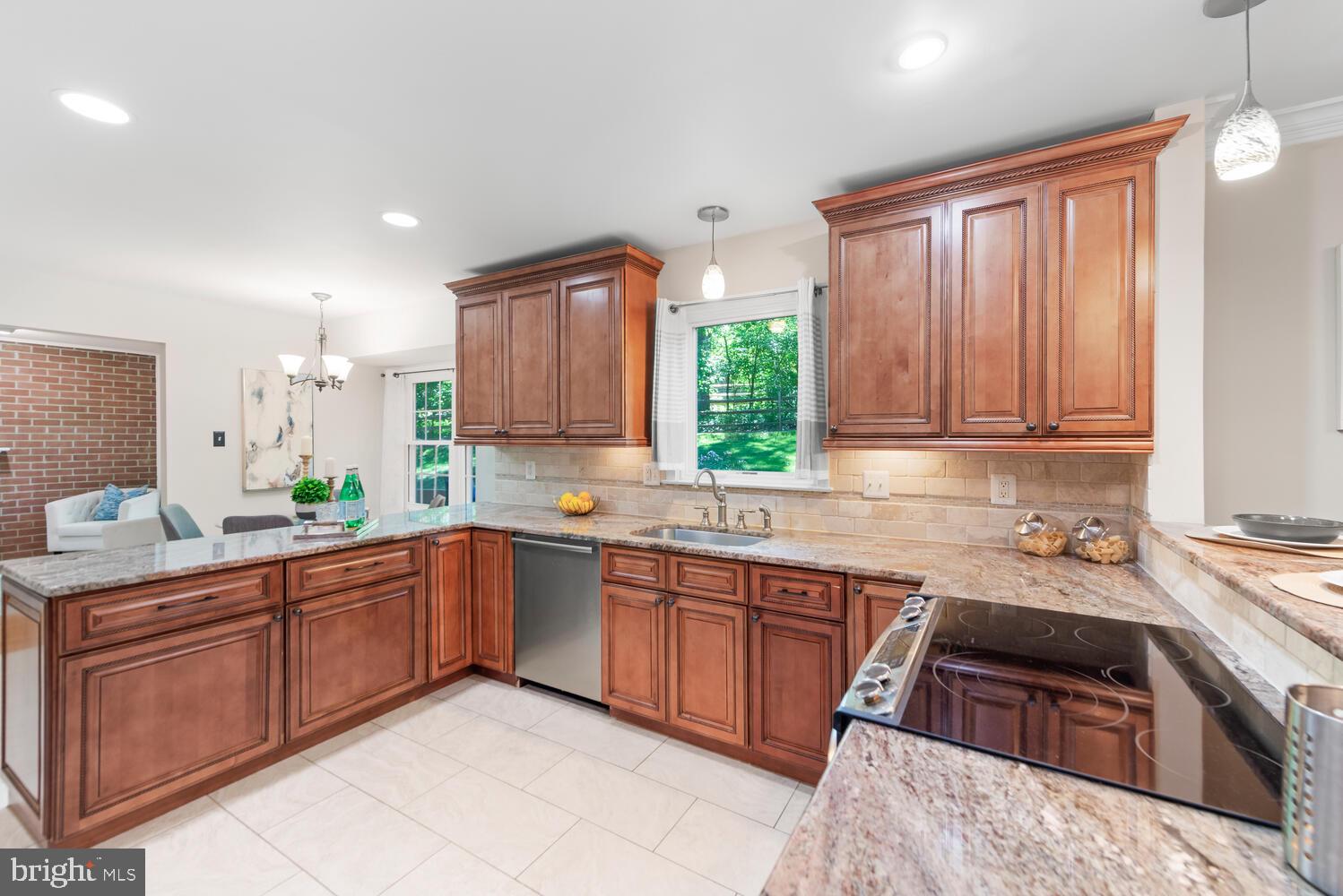2040 Durand Drive Reston, VA 20191 - Photo 17 of 80