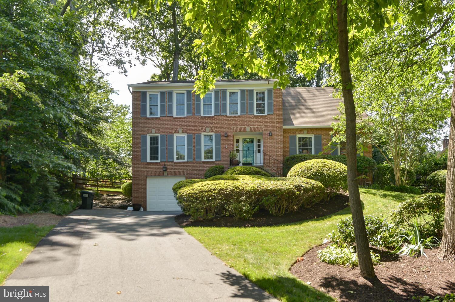 2040 Durand Drive Reston, VA 20191 - Photo 2 of 80