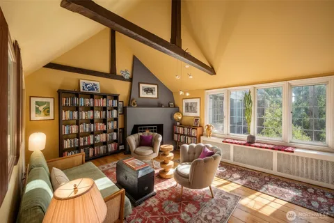 $599,000 | 1014 East Roy Street, Unit 35, Seattle, WA 98102