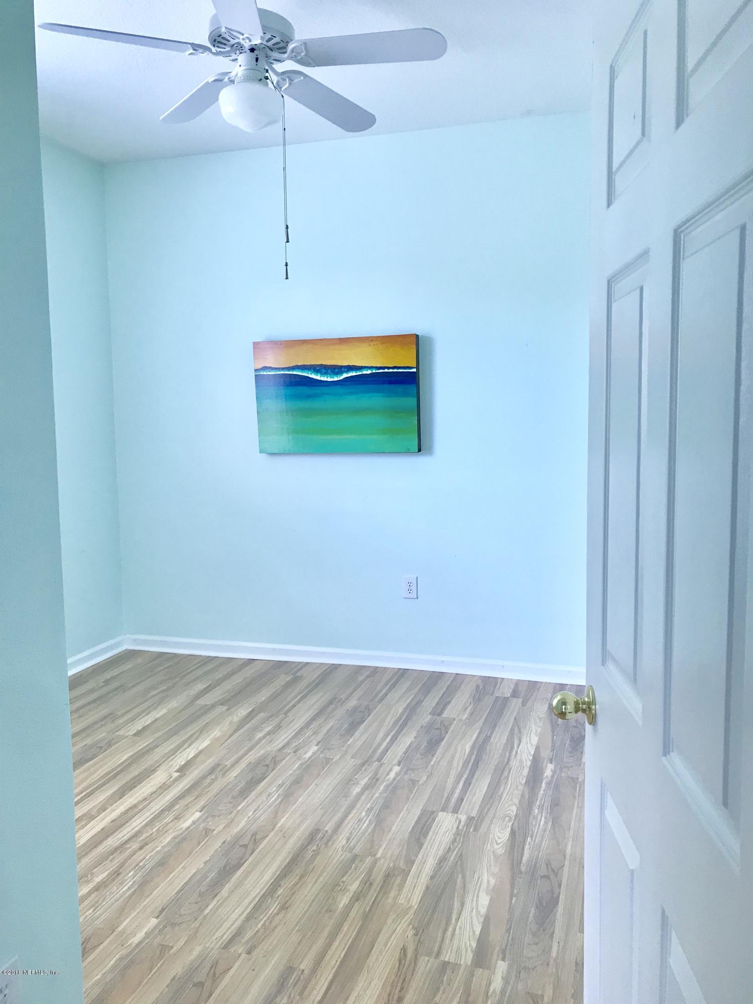 10550 Baymeadows Road, Unit 326 Jacksonville, FL 32256 - Photo 20 of 35 Guest bedroom