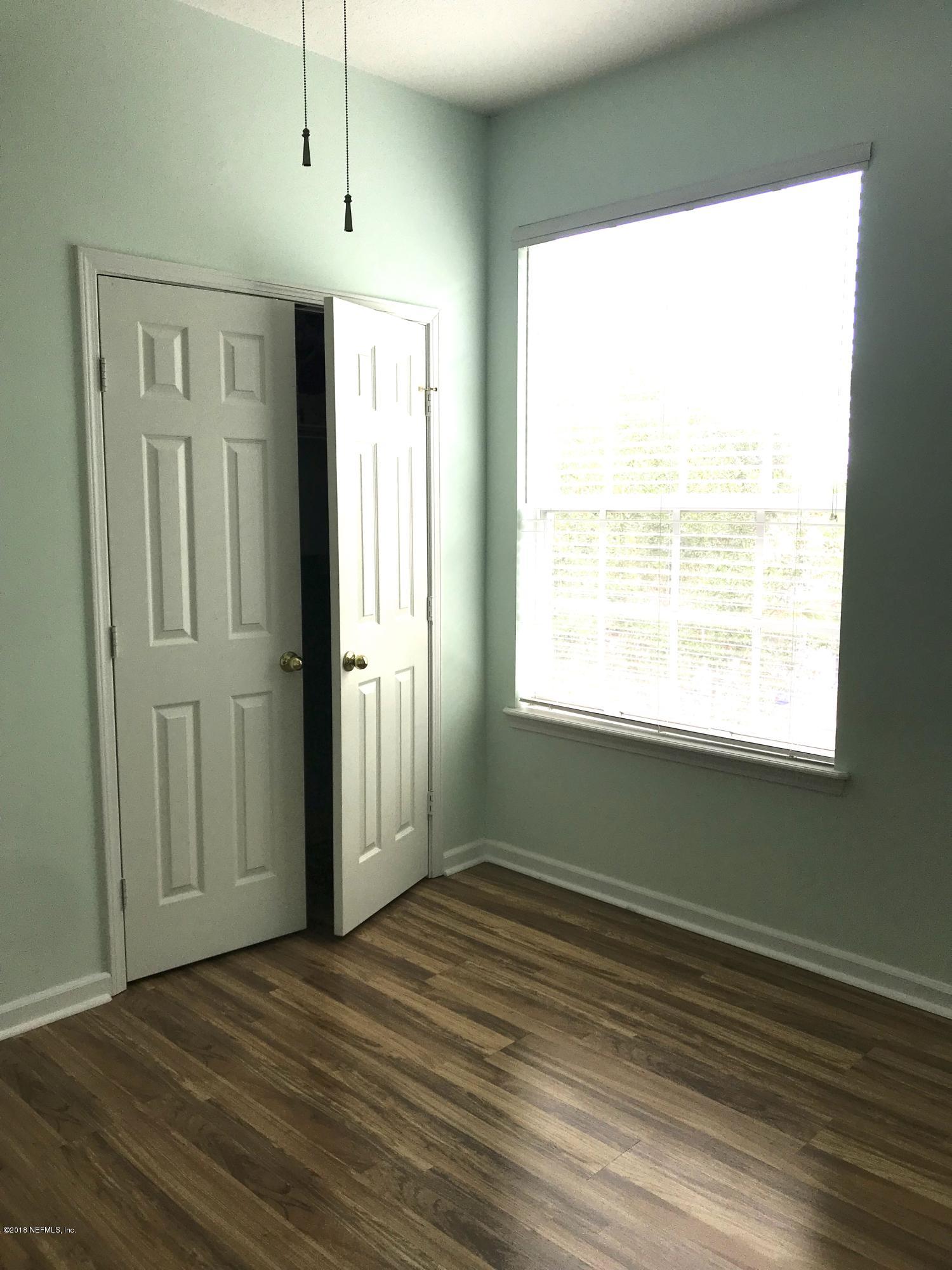 10550 Baymeadows Road, Unit 326 Jacksonville, FL 32256 - Photo 21 of 35 3rd Bedroom