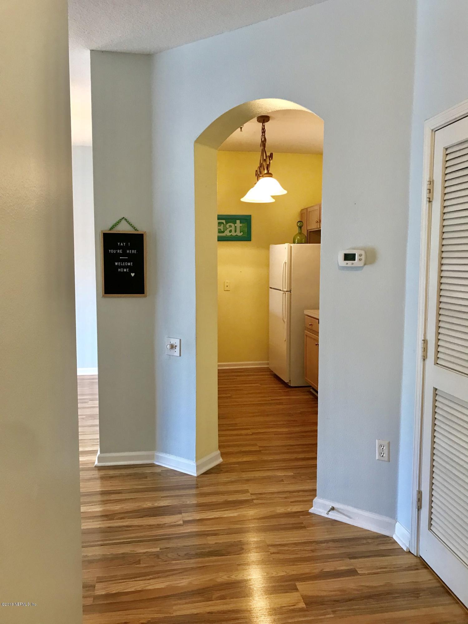 10550 Baymeadows Road, Unit 326 Jacksonville, FL 32256 - Photo 4 of 35 View to Kitchen
