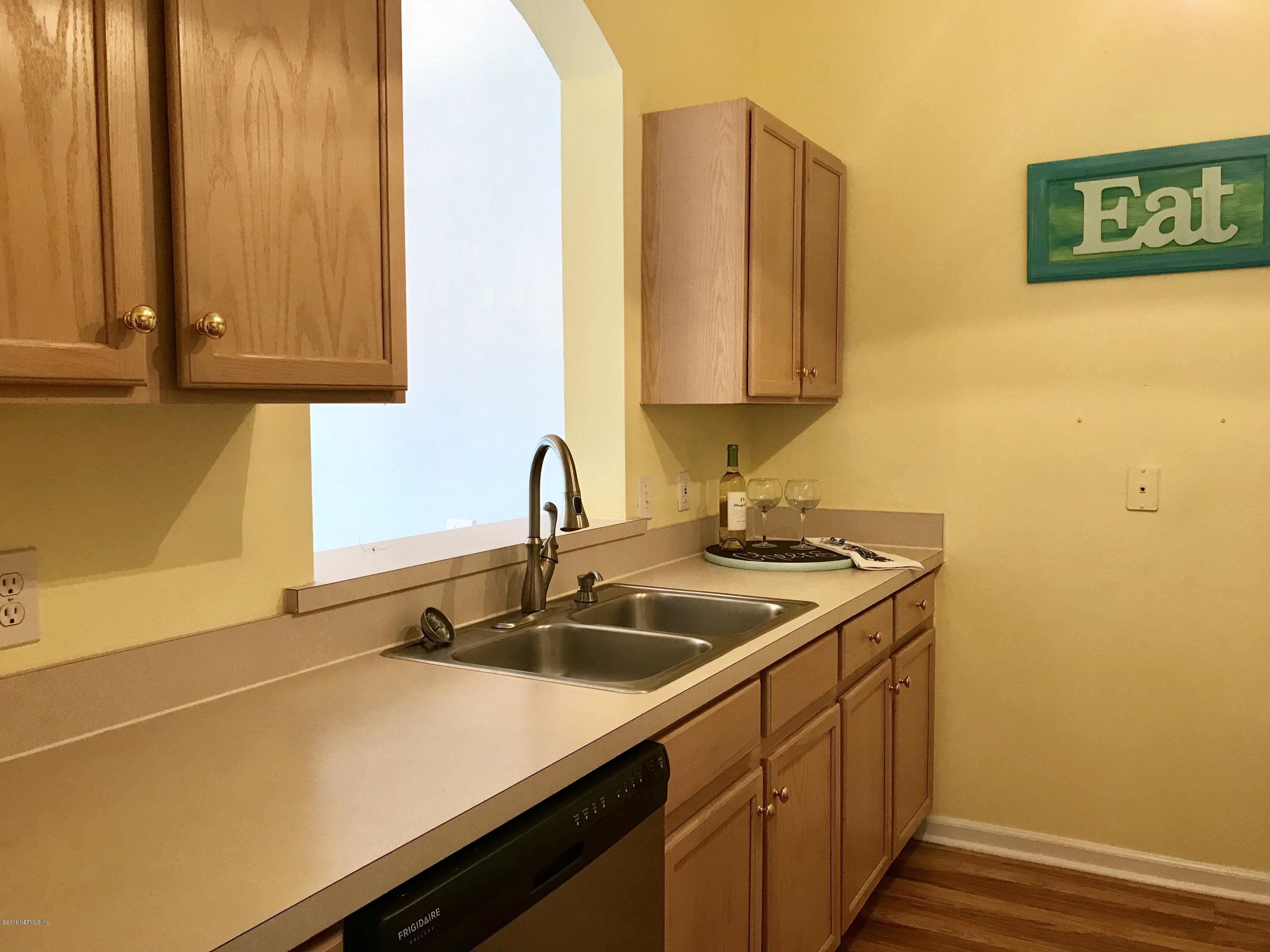 10550 Baymeadows Road, Unit 326 Jacksonville, FL 32256 - Photo 8 of 35 Kitchen