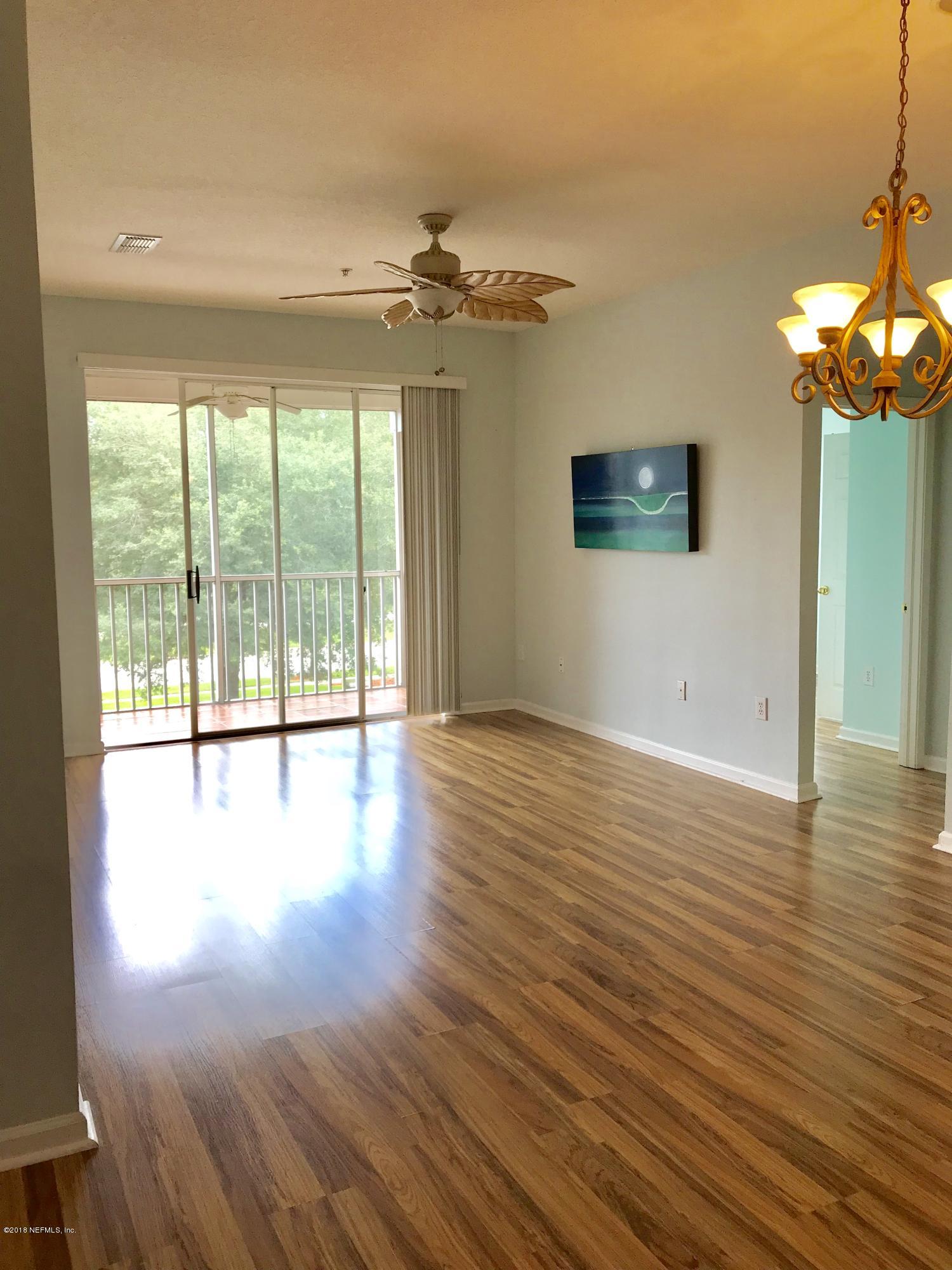 10550 Baymeadows Road, Unit 326 Jacksonville, FL 32256 - Photo 10 of 35 Living room