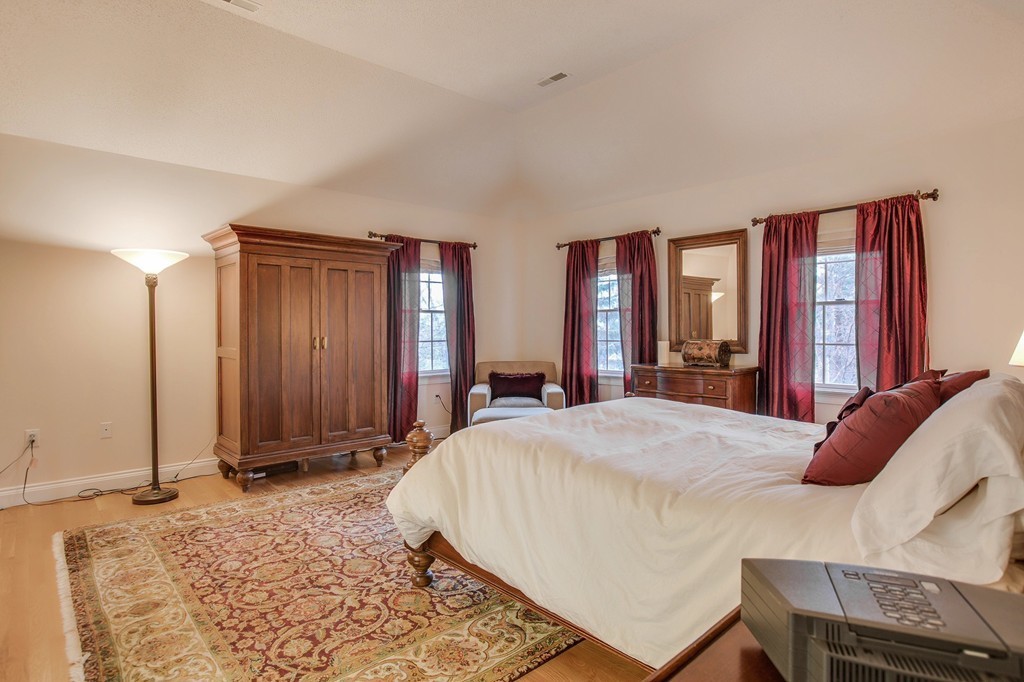 11 Crestview Road Bedford, MA 01730 - Photo 18 of 30 Gallery Image 18
